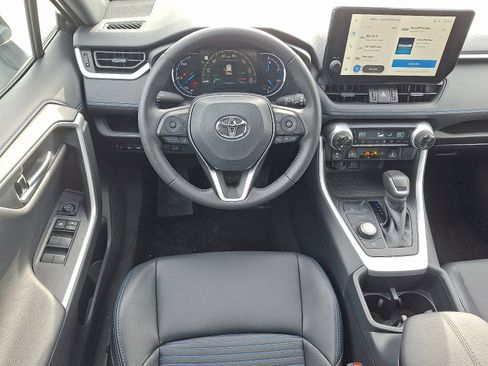 Certified 2025 Toyota RAV4 XSE image 11