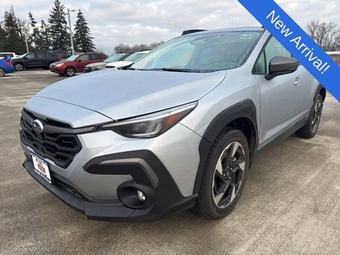 Used 2025 Subaru Crosstrek 2.5i Limited w/ Crosstrek Mirror Package image 3
