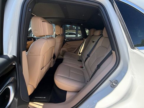 Certified 2026 Porsche Macan Turbo AWD/4WD image 20