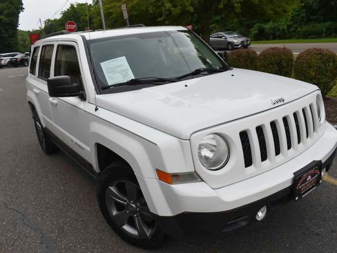 Used 2014 Jeep Patriot High Altitude FWD image 54