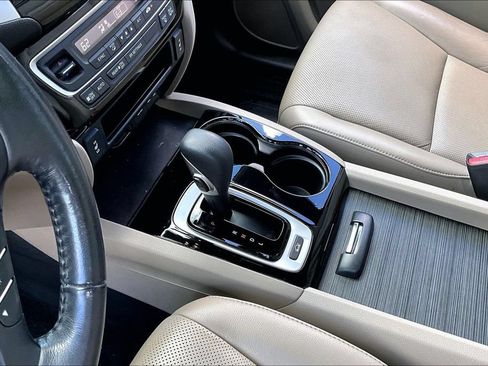 Used 2019 Honda Ridgeline RTL-E image 15