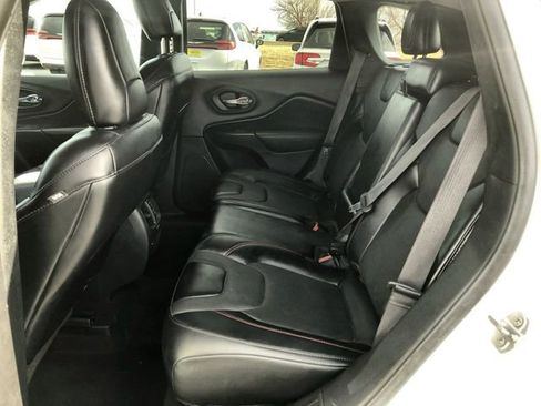 Used 2022 Jeep Cherokee Trailhawk w/ Premium Leather Package image 21