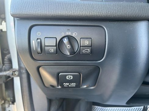 Used 2011 Volvo XC60 T6 image 20