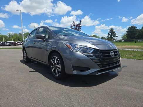 Used 2024 Nissan Versa SV FWD image 1