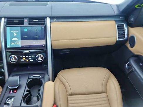 Used 2023 Land Rover Discovery HSE R-Dynamic AWD/4WD image 42