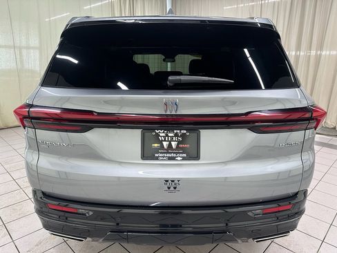 Used 2025 Buick Enclave Sport Touring image 6