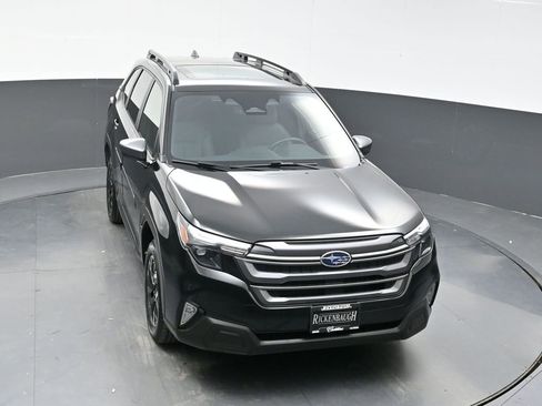 Used 2025 Subaru Forester Premium w/ Convenience Package #1 image 25