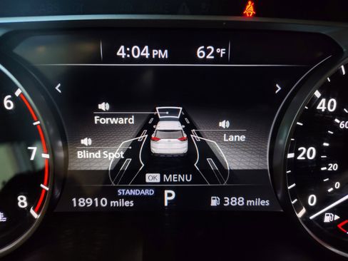 Used 2024 Nissan Rogue S image 29