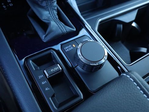 New 2026 Toyota Tundra Limited AWD/4WD image 9
