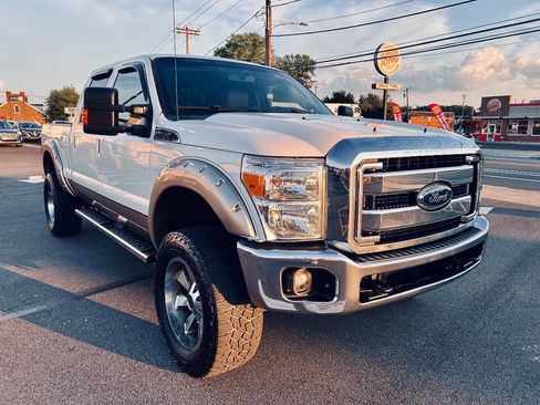 Used 2014 Ford F250 Lariat image 8