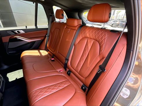 Used 2024 BMW X5 sDrive40i w/ M Sport Package RWD image 26
