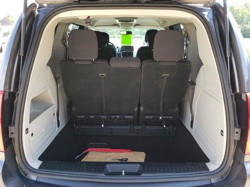 Used 2017 Dodge Grand Caravan SE w/ Power Window Group FWD image 5