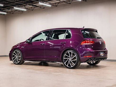 Used 2018 Volkswagen Golf R 4-Door AWD/4WD image 31