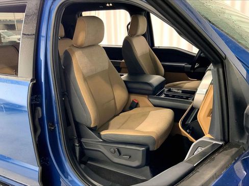 Used 2022 Ford F150 XLT w/ Equipment Group 302A High RWD image 16