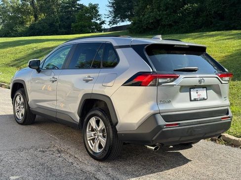 Used 2024 Toyota RAV4 XLE AWD/4WD image 3