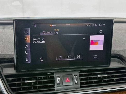 Used 2023 Audi Q5 2.0T Premium w/ Convenience Package AWD/4WD image 21