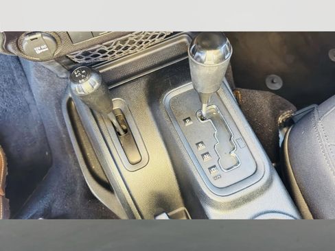 Used 2016 Jeep Wrangler Sport image 20