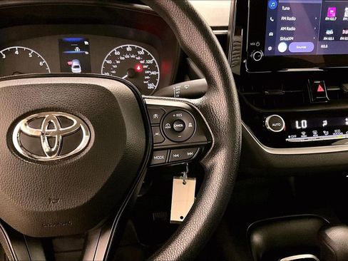 Used 2023 Toyota Corolla LE FWD image 12