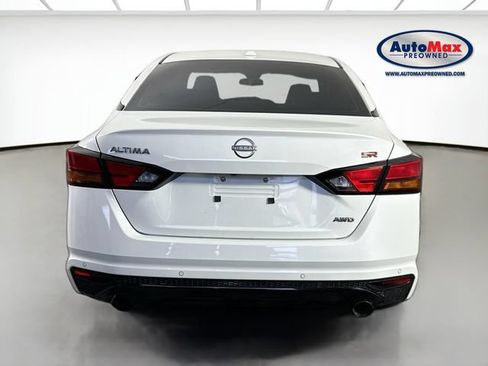 Used 2024 Nissan Altima 2.5 SR w/ SR Premium Package AWD/4WD image 8