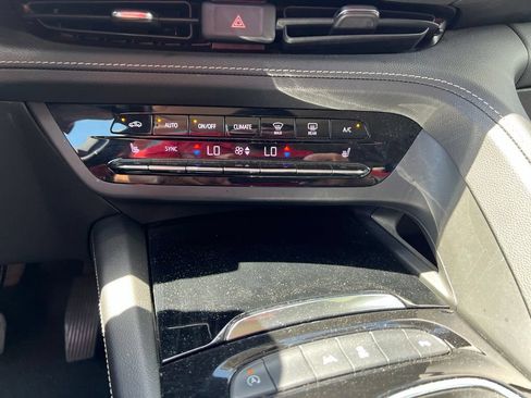 Used 2023 Buick Envision Essence FWD image 14