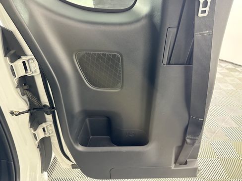 Used 2024 Nissan Frontier S w/ Technology Package RWD image 25