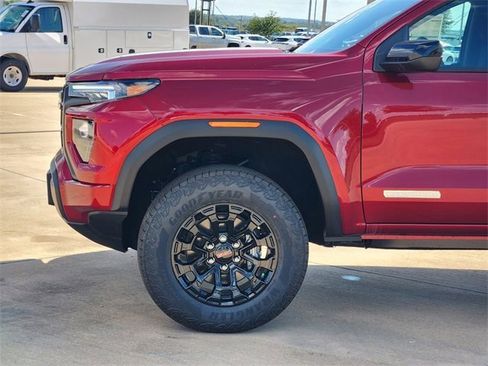 New 2026 GMC Canyon Elevation w/ Convenience Package image 8