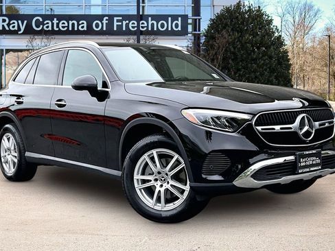Used 2023 Mercedes-Benz GLC 300 4MATIC image 11