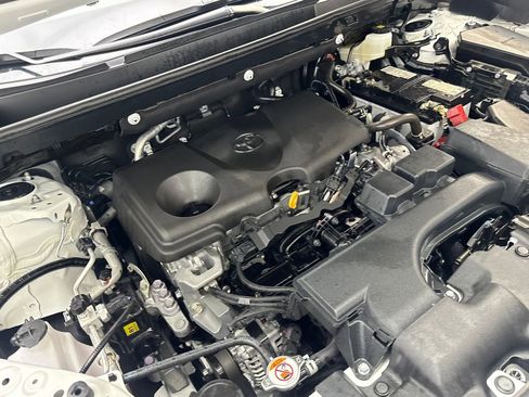 Used 2025 Toyota RAV4 LE FWD image 77