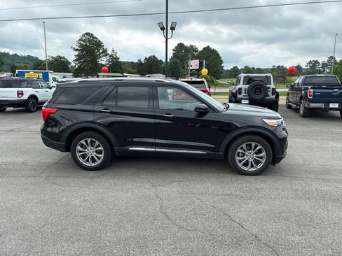 Used 2023 Ford Explorer Limited w/ Equipment Group 301A AWD/4WD image 10