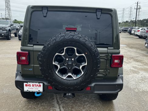 Used 2023 Jeep Wrangler Unlimited Rubicon 4xe w/ Safety Group AWD/4WD image 9