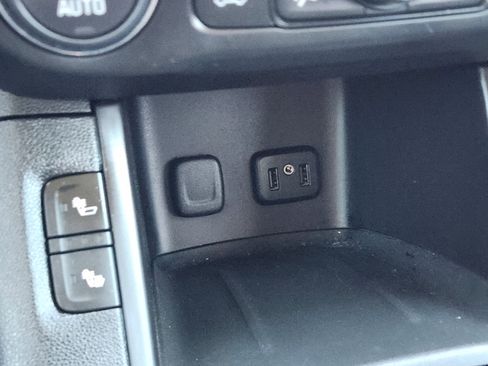 Used 2017 GMC Acadia SLT image 22