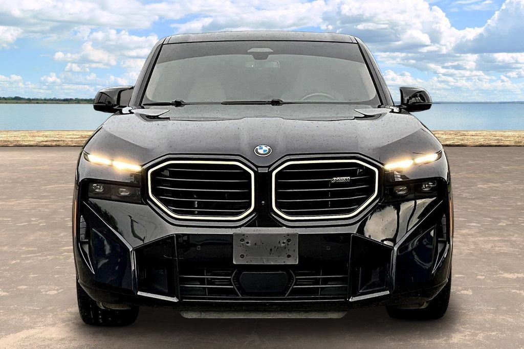 Used 2023 BMW XM w/ M Driver's Package AWD/4WD image 2
