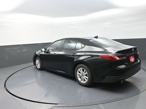 Used 2025 Toyota Camry LE image 53