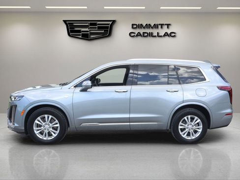 Used 2023 Cadillac XT6 Luxury FWD image 2