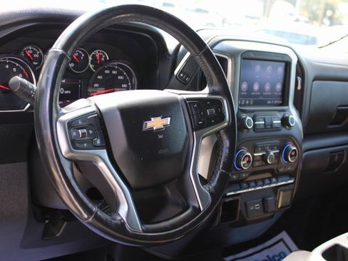 Used 2021 Chevrolet Silverado 1500 LT image 26