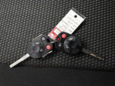 Used 2018 Ford Transit Connect XL image 26