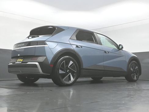Used 2025 Hyundai Ioniq 5 SE RWD image 48