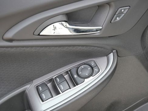 Used 2024 Chevrolet Malibu LT FWD image 33