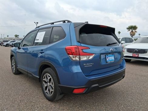 Used 2024 Subaru Forester Premium AWD/4WD image 3