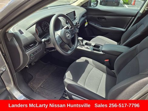 Used 2025 Nissan Sentra S FWD image 17