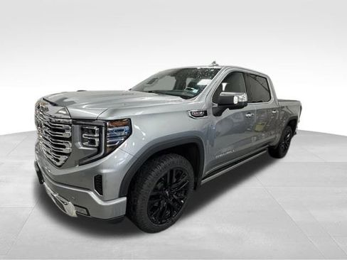 Used 2023 GMC Sierra 1500 Denali w/ Denali Reserve Package image 3