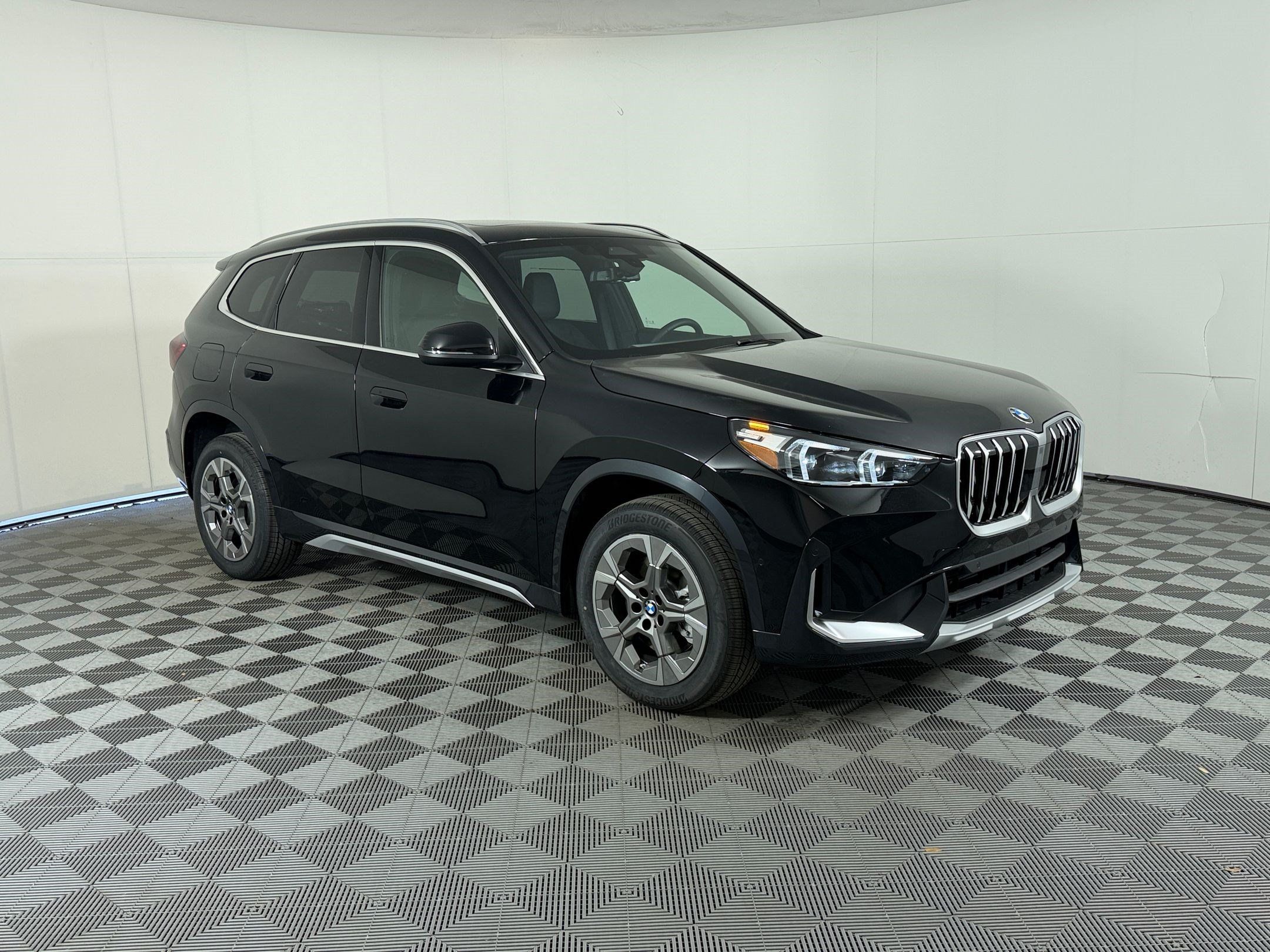 Used 2026 BMW X1 xDrive28i w/ Convenience Package AWD/4WD image 6