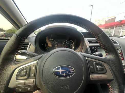 Used 2017 Subaru Crosstrek 2.0i Premium image 13