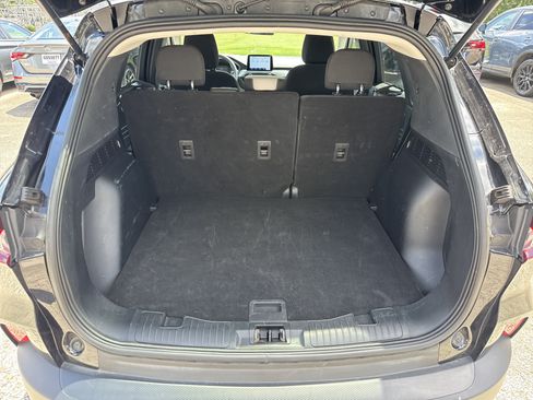 Used 2025 Ford Escape Active AWD/4WD image 8
