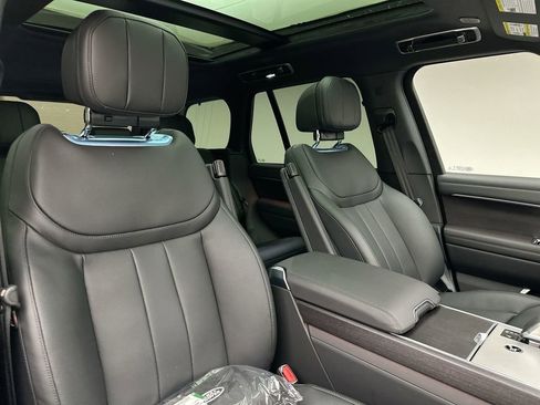 New 2026 Land Rover Range Rover SE AWD/4WD image 14