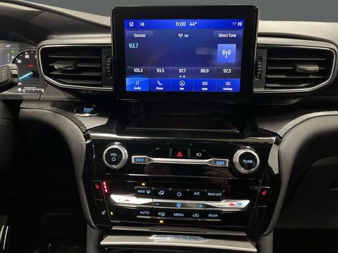 Used 2023 Ford Explorer ST-Line image 9