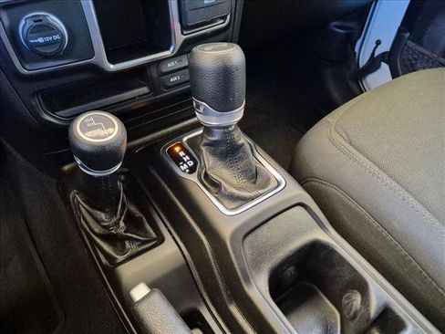 Used 2021 Jeep Wrangler Unlimited Sport AWD/4WD image 12