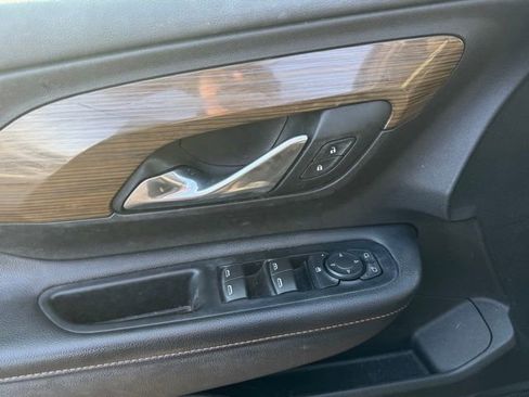 Used 2019 GMC Terrain SLE image 11