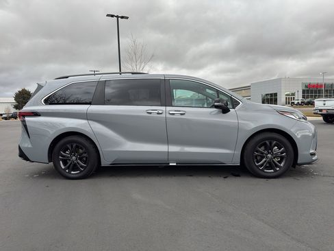Certified 2024 Toyota Sienna XSE w/ XSE Premium Package image 2