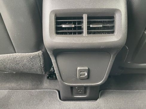 Used 2019 GMC Terrain SLT w/ Preferred Package image 18